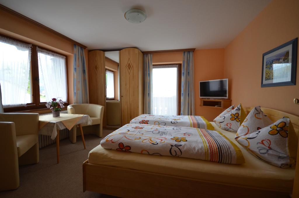 Gaestehaus Friedl Kirchberg in Tirol Værelse billede